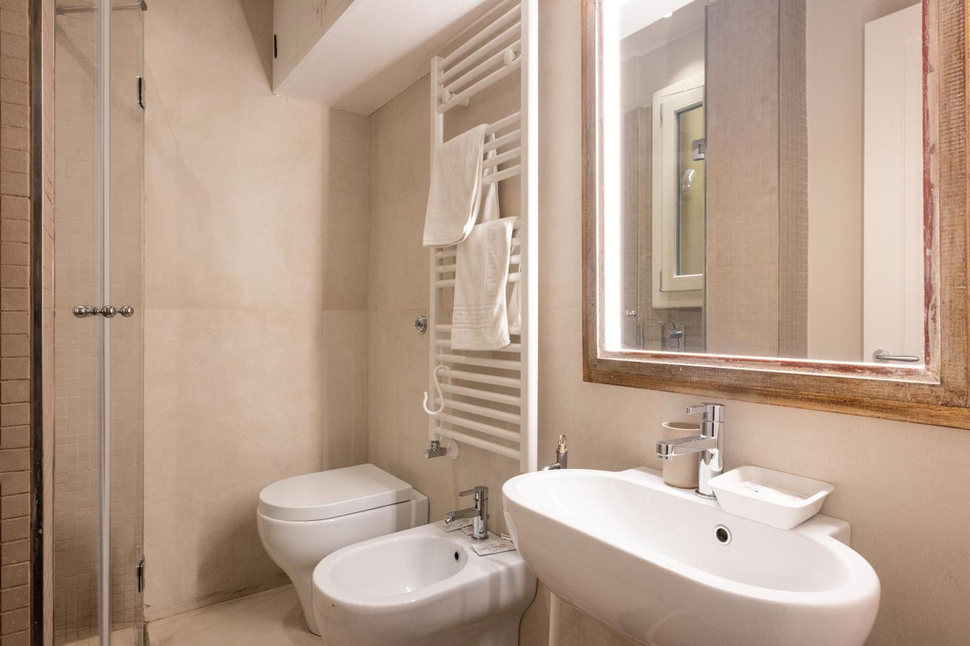 Smooth Mansion In Ponte Vecchio Apartamento Florencia